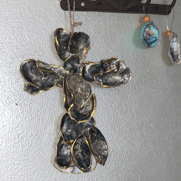 Handmade Shell Cross - Picture 8 of 17